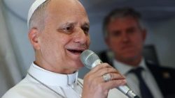 ಜಗದ್ಗುರುಗಳು ವಿಮಾನದಲ್ಲಿ