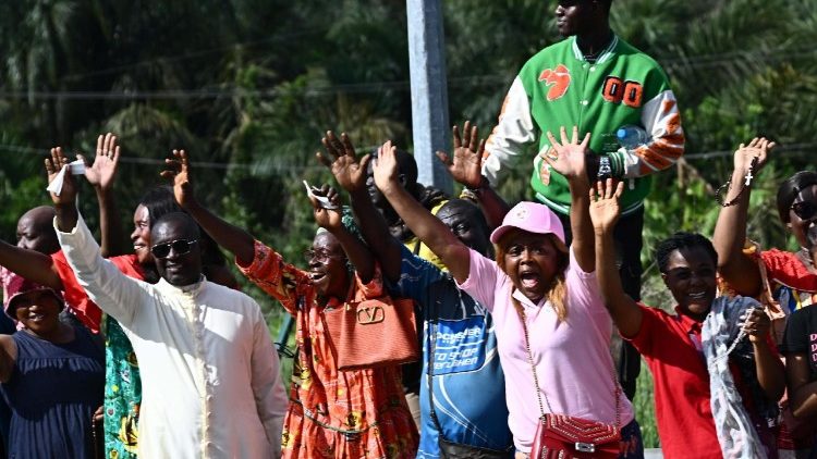 कैमरून के उत्साही निवासी