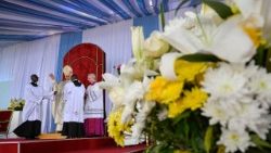 Alla messa del Papa a Yaounde' presenti 200mila fedeli