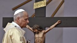 Папа падчас святой Імшы ў Кіламбе