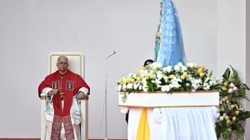 പരിശുദ്ധ അമ്മയെപ്പോലെ ഉത്ഥിതന്റെ വെളിച്ചവും സമാധാനവും മറ്റുള്ളവരിലേക്കെത്തിക്കാൻ ആഹ്വാനവുമായി അംഗോളയിലെ മുഷീമ മരിയൻ തീർത്ഥാടനകേന്ദ്രത്തിൽ പാപ്പാ