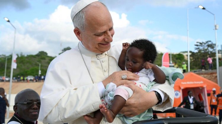 Papa Leon al XIV-lea în călătoria apostolică în Angola