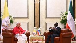 Il Papa, mondo ferito dalla prepotenza, andiamo controcorrente