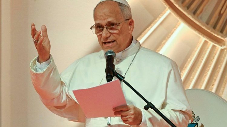 ĐTC L&ecirc;&ocirc; XIV gặp gỡ c&aacute;c bạn trẻ v&agrave; c&aacute;c gia đ&igrave;nh tại s&acirc;n vận động Bata, ng&agrave;y 22.04.2026.