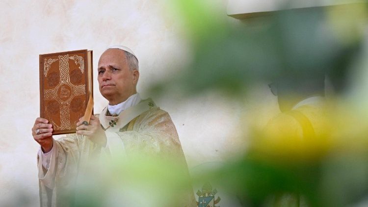 O Papa durante a missa em Malabo
