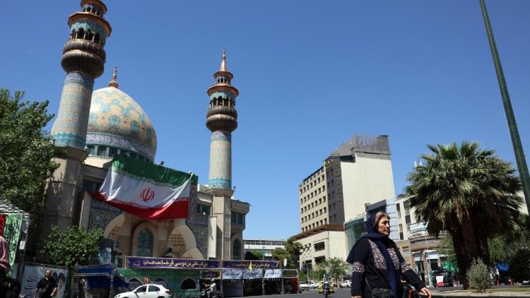 Daily life in Tehran amid US-Iran diplomatic negotiations