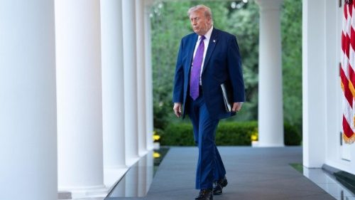 Impasse na diplomacia entre EUA e Ir&atilde;. Trump considera novas a&ccedil;&otilde;es militares