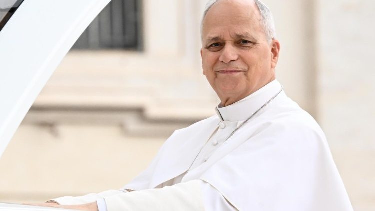 Il Papa a San Pietro per l'udienza del mercoled�