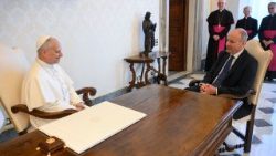 El Papa León XIV y el Primer Ministro de Irlanda