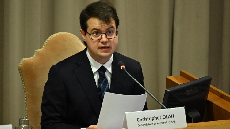 Christopher Olah, cofundador da Anthropic (Foto: Maurizio Brambatti/ANSA)
