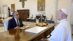 Papež přijal generálního ředitele UNESCO