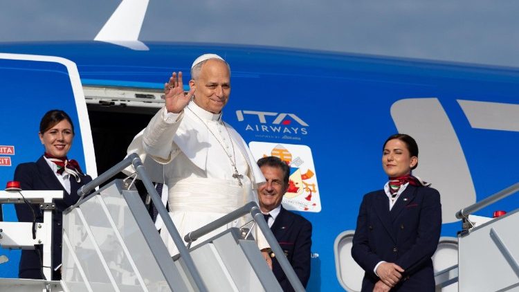 Papa Leone XVI in partenza per la Spagna