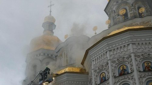 Ukraine: Feuer im H&ouml;hlenkloster