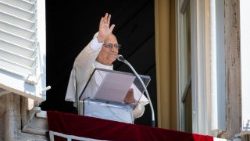 Il Papa sui rifugiati, nessuno pu� voltarsi dall'altra parte