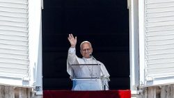 Il Papa, Cristo � liberazione da schiavit�, speranza sotto il flagello della guerra