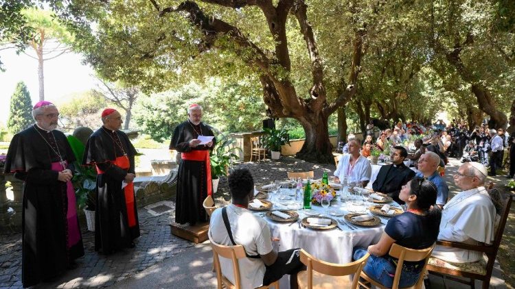 Il Papa, 'ho fame di giustizia, si eliminino le cause della povert�'
