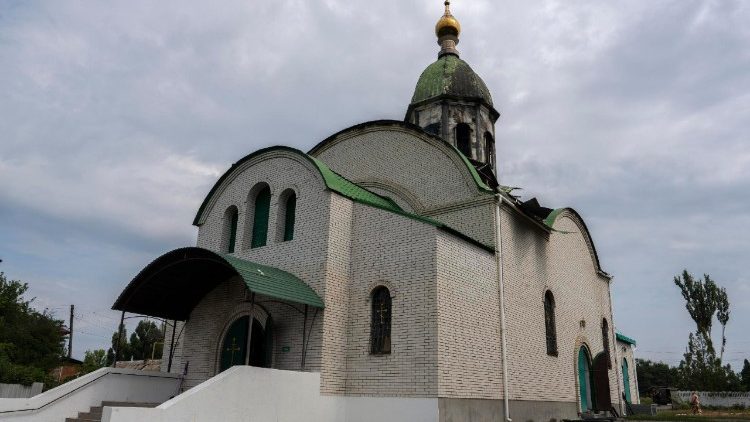 Uma imagem divulgada pelo servi&ccedil;o de imprensa da 93&ordf; Brigada Mecanizada Independente das For&ccedil;as Armadas da Ucr&acirc;nia mostra a Catedral Alexander Nevsky danificada por bombardeios russos, nos arredores de Kramatorsk, na regi&atilde;o de Donetsk, Ucr&acirc;nia, em 11 de agosto de 2026, em meio &agrave; invas&atilde;o russa em curso. As tropas russas entraram em territ&oacute;rio ucraniano em 24 de fevereiro de 2022, dando in&iacute;cio a um conflito que provocou destrui&ccedil;&atilde;o e uma crise humanit&aacute;ria. EPA/Servi&ccedil;o de imprensa da 93&ordf; Brigada Mecanizada Independente