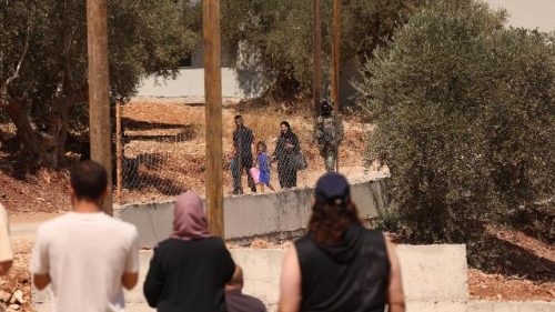 Cisgiordania, continua l'assedio israeliano alle case dei palestinesi a Nablus 
