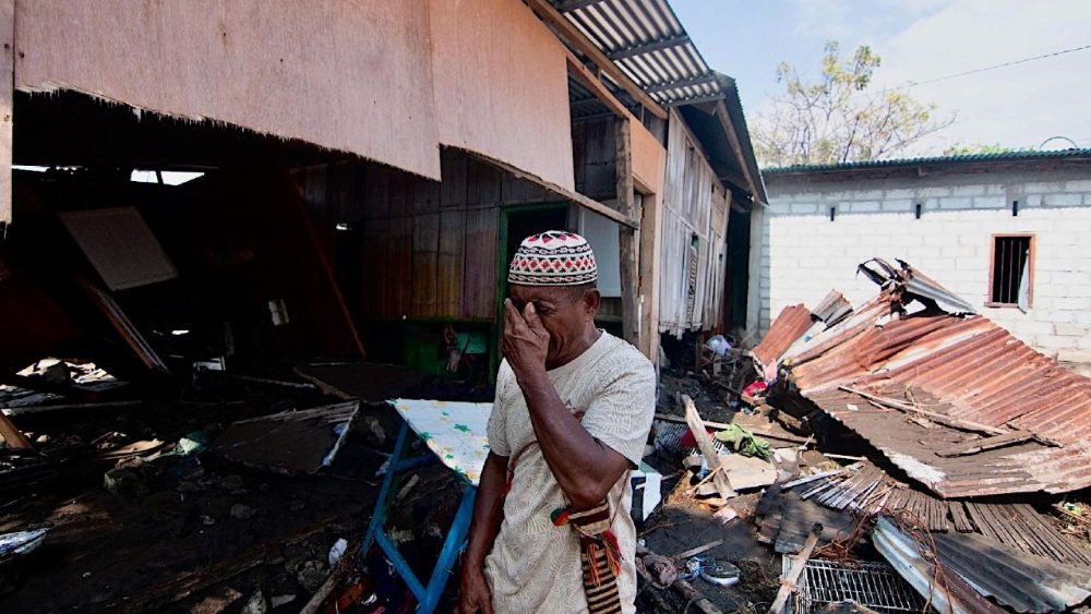 SCATTIDELGIORNO: A 7.7 magnitude earthquake hits East Nusa Tenggara province in Indonesia