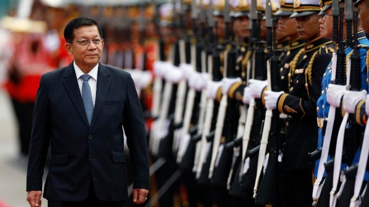 Myanmar's President Min Aung Hlaing visits Thailand