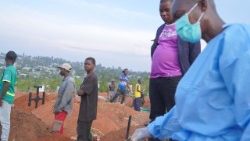 La situazione nel cimitero di Nyamurongo a Bunia, Repubblica Democratica del Congo, lo scorso 18 agosto
