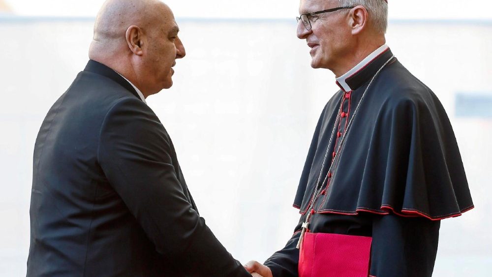 O presidente libanês Joseph Aoun chega ao Pátio de São Dâmaso para um encontro com o Papa Leão XIV, na Cidade do Vaticano, em 20 de agosto de 2026. ANSA/ANGELO CARCONI
