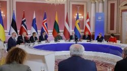 I leader degli otto Paesi nordici e baltici (gruppo NB8) si sono incontrati a Kyiv con il presidente Zelensky per rafforzare la cooperazione militare e definire un piano comune sulla difesa aerea