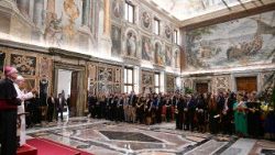 El Papa y los miembros del Instituto Internacional de Ciencias Administrativas