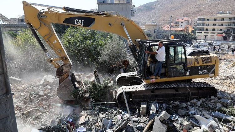 Il raid israeliano sul villaggio libanese di Kfar Rumman 