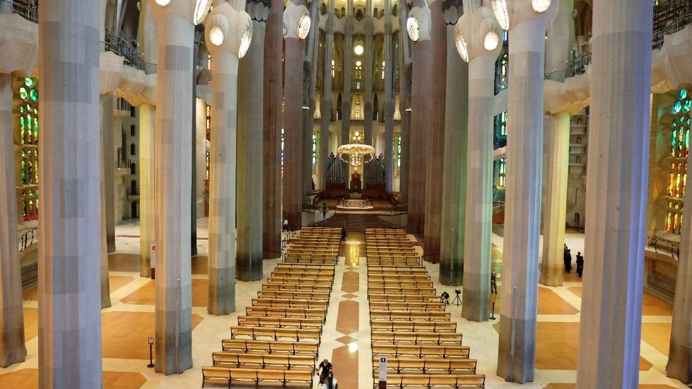 Catedral da Sabrada Família durante a pandemia (Photo by Nacho Doce/Reuters)