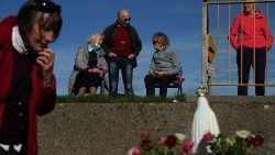 HEALTH-CORONAVIRUS/IRELAND