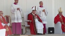 Papa Francesco nel corso del recente Viaggio Apostolico in Kazakhstan ha benedetto la pietra angolare della futura cattedrale del Kirghizistan 