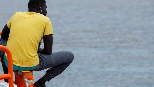 Ousseynou, o migrante das Can&aacute;rias que comoveu Francisco, agora espera Le&atilde;o