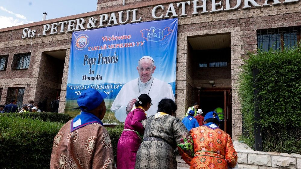 Pope Francis visits Mongolia