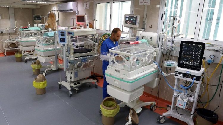 Doctors at Gaza neonatal intensive care unit warn of a 'huge catastrophe'
