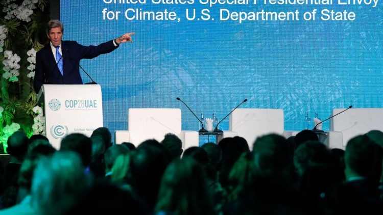 Mwakilishi wa Marekani akifungua mjadala wa siku