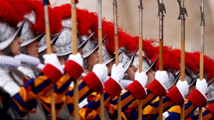 Гвардзейцы Папскай Швейцарскай гвардыі