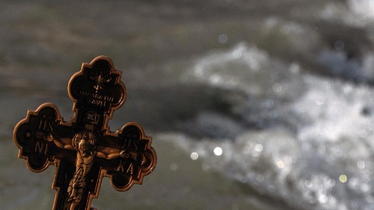 "Para que todos sejam um, assim como tu, Pai, estás em mim e eu em ti, para que também eles estejam em nós e o mundo creia que tu me enviaste" (Jo 17, 21)