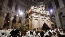 Celebração do Lava-Pés na Semana Santa da Igreja do Santo Sepulcro, na Cidade Velha de Jerusalém, em 2024