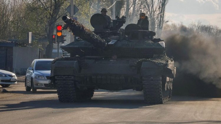 Carro armato russo nel Donetsk