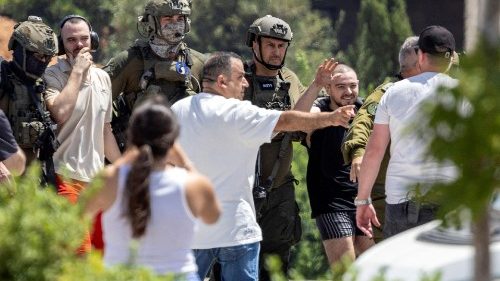 Gaza, liberati 4 ostaggi israeliani. Abbas: “sanguinoso massacro" di civili