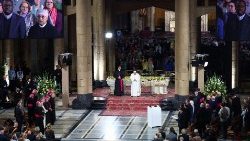 बेल्जियम के  धर्माध्यक्षों पुरोहितों धर्मसंघियों और धर्मबहनों के साथ  संत पापा फ्राँसिस 