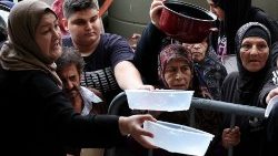 Libano: profughi interni chiedono cibo a Beirut