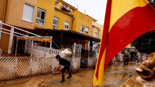 Il Papa: preghiamo per Valencia e le altre popolazioni della Spagna che soffrono