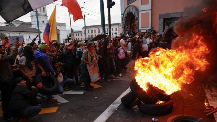 Protestas en contra del gobierno del presidente Daniel Noboa a causa de la crisis eléctrica, económica y de inseguridad en Ecuador.