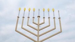 Нацыянальная Менора запалена падчас святочнай цырымоніі пачатку  Ханукі каля Белага дома ў Вашынгтоне