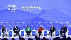 A svájci Davosban pénteken ér véget a Világgazdasági Fórum