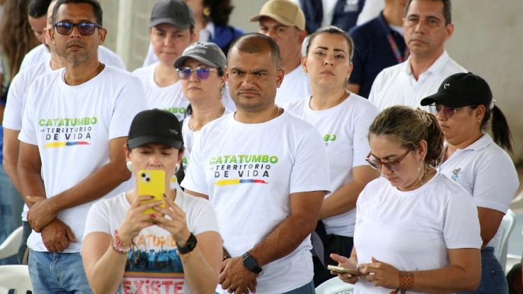 Humanitarian caravan arrives in El Tarra