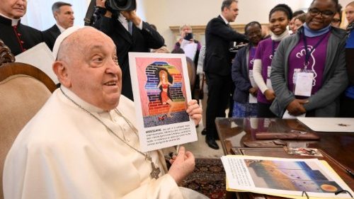 Papst geißelt Menschenhandel als „schwere Verletzung der Menschenrechte"