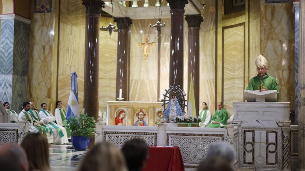 Святая Імша ў інтэнцыі Папы ў Касцёле Маці Божай Балеснай у Рыме